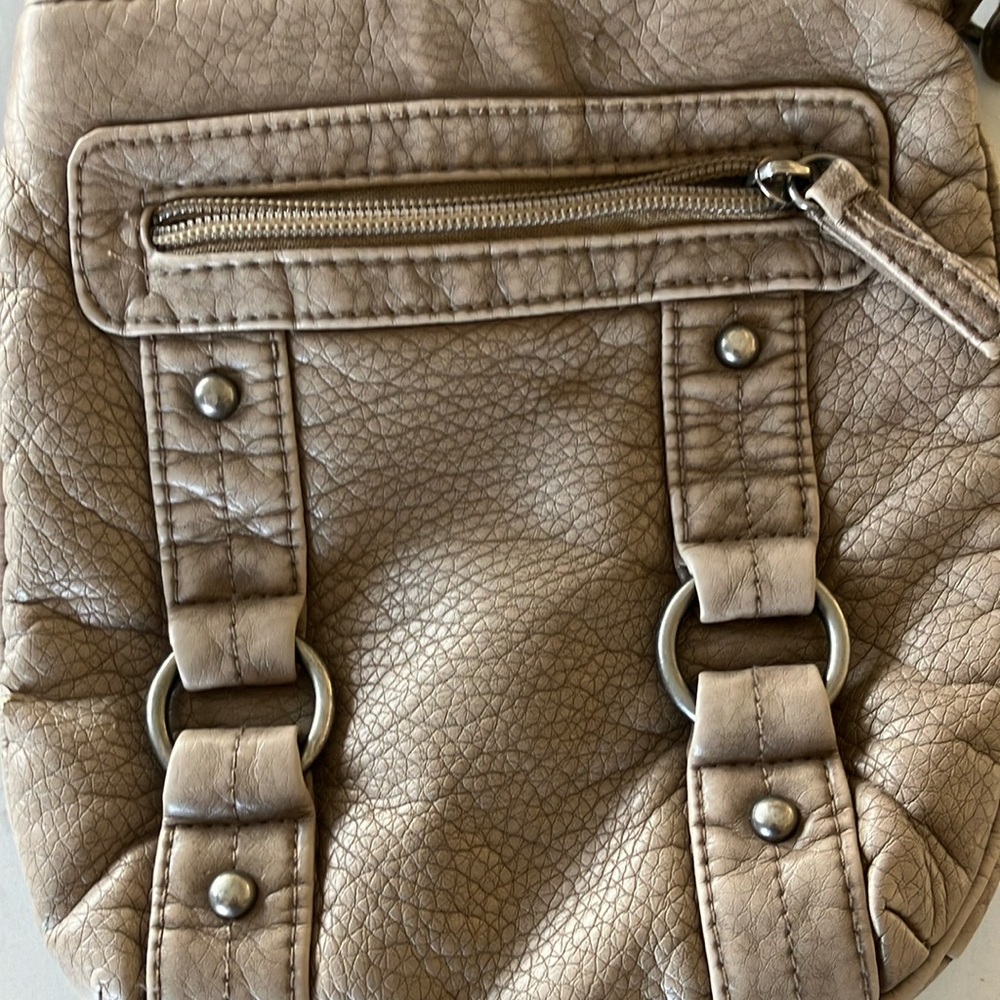 Tan Crossbody Bag with Adjustable Strap and Utilitarian Design - Picture 2 of 7